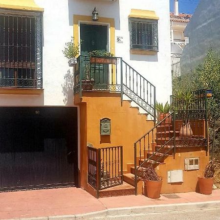 Apartamento Excelente habitación en bonita y tranquila casa en Benalmadena pueblo Exterior foto